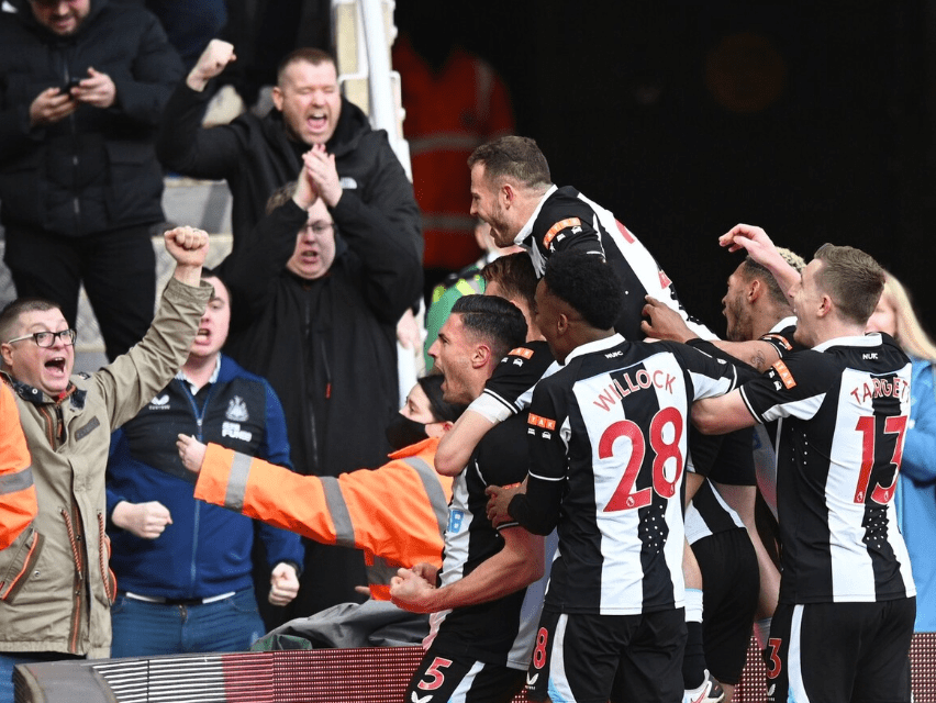 雷竞技官网入口 -洛杉矶快船迎英超关键赛，集结日内部沟通，媒体盛赞，医务组通报恢复 